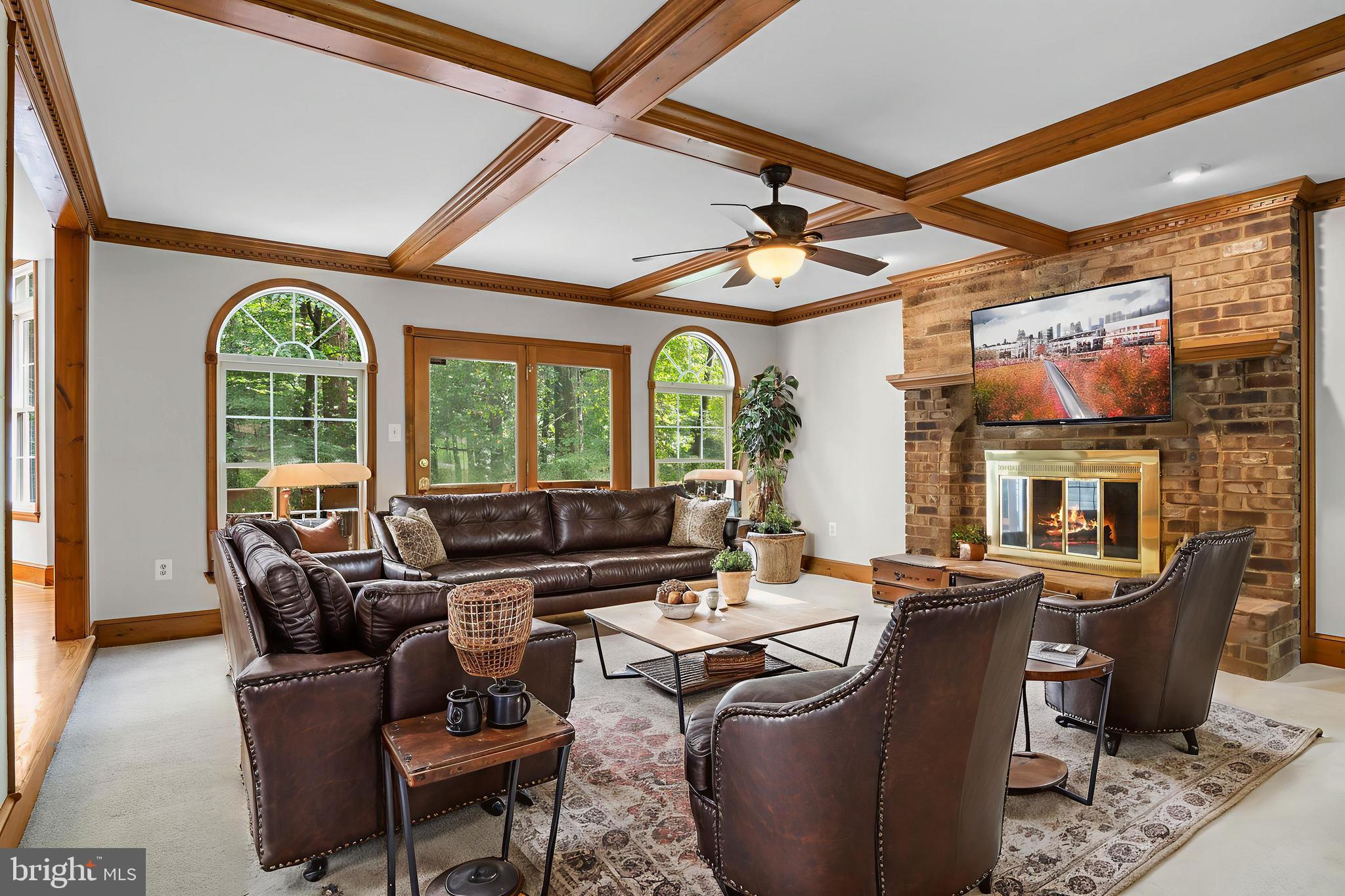 10201 LEATHERLEAF COURT