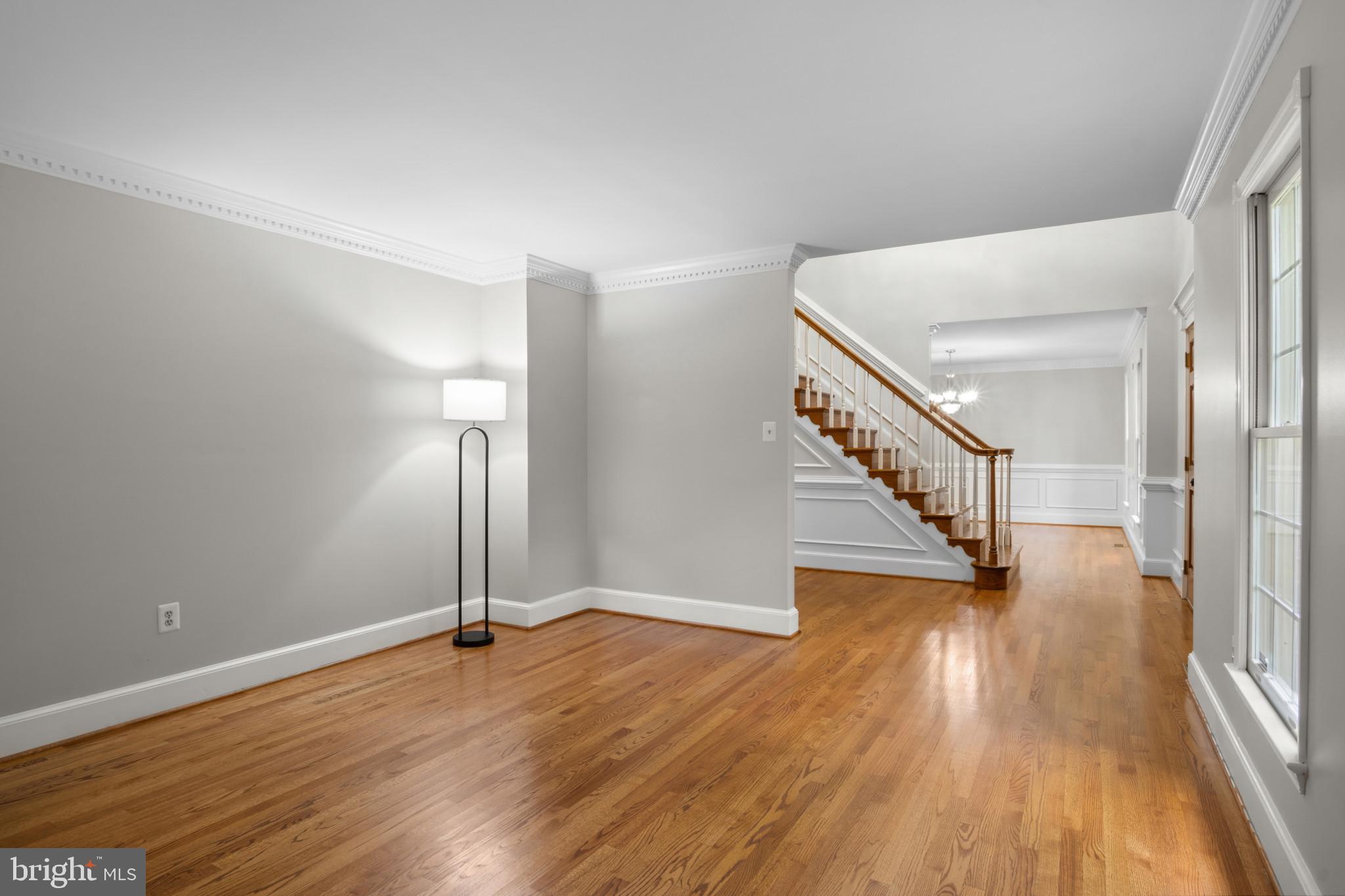 10201 LEATHERLEAF COURT