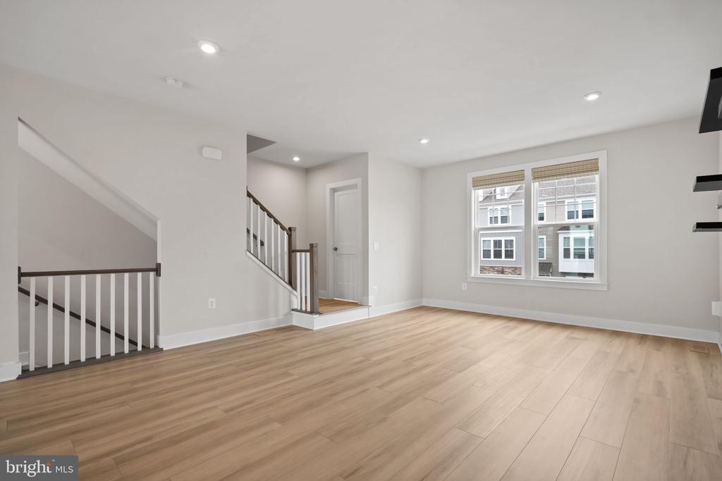 10511 HINTON WAY