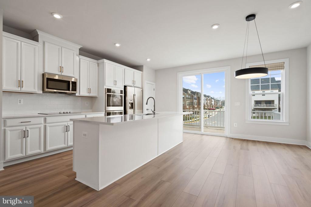 10511 HINTON WAY