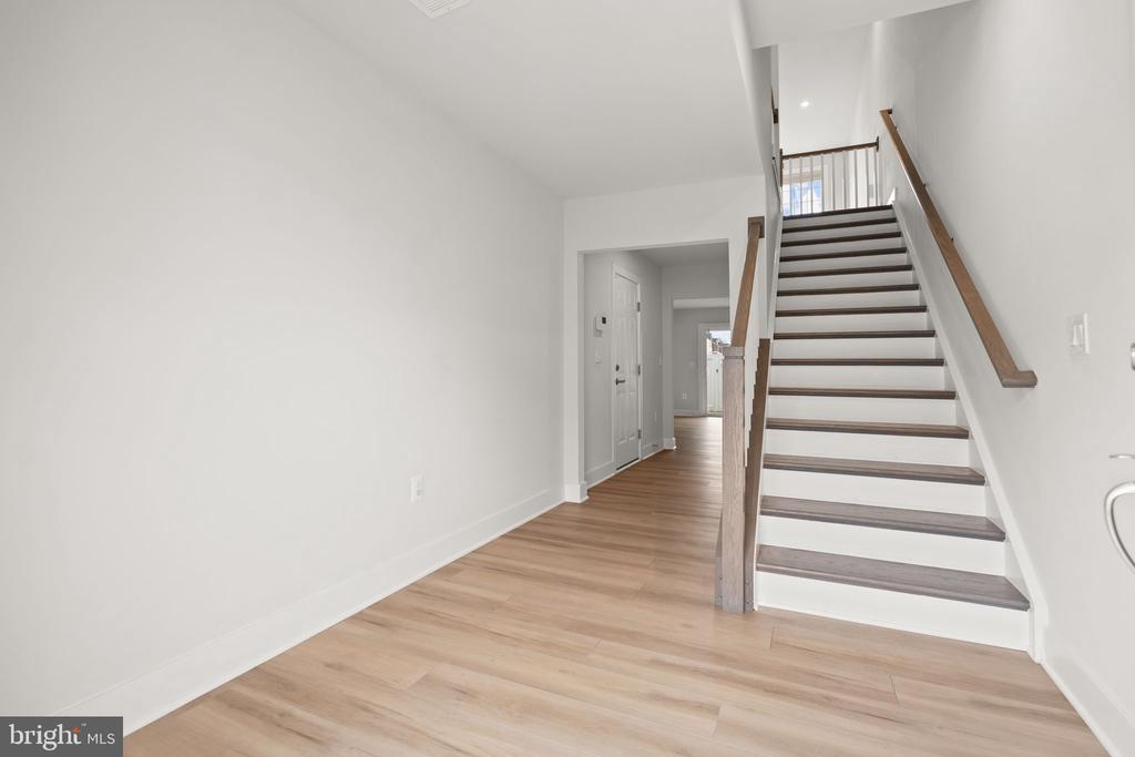 10511 HINTON WAY