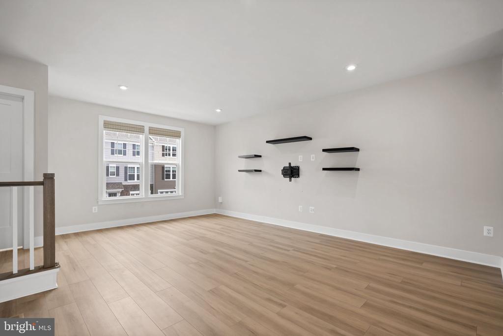 10511 HINTON WAY