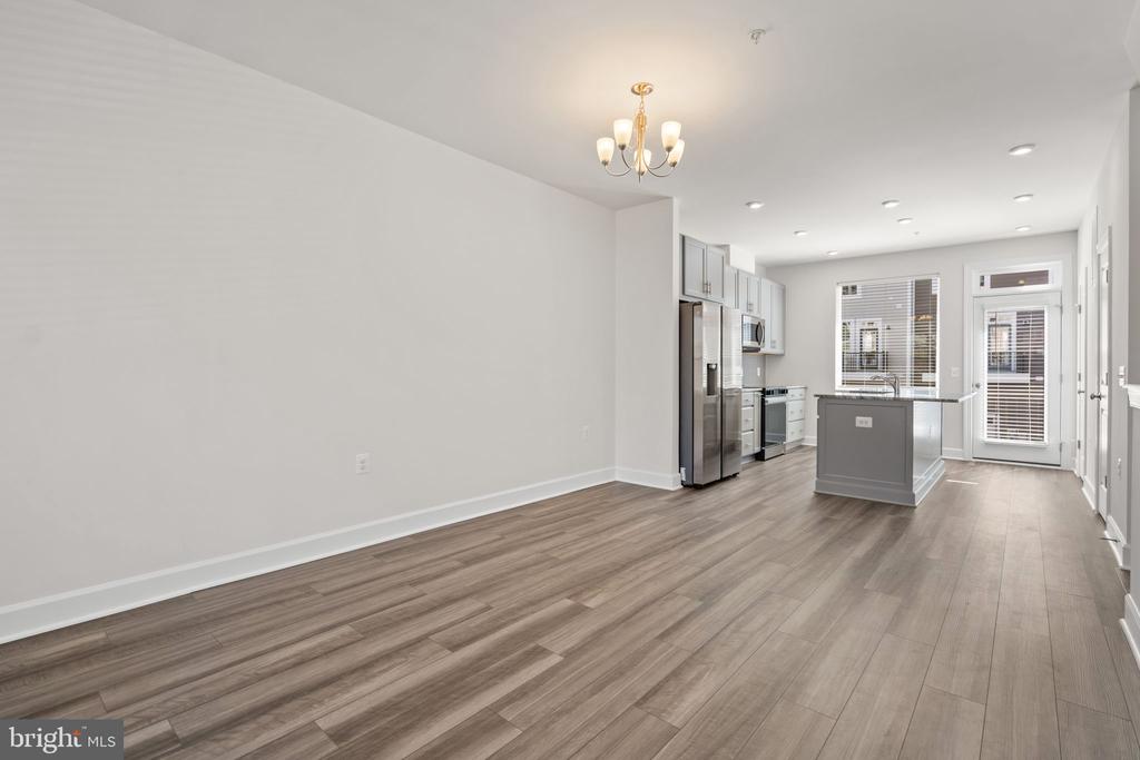 643 BELMONT BAY DRIVE