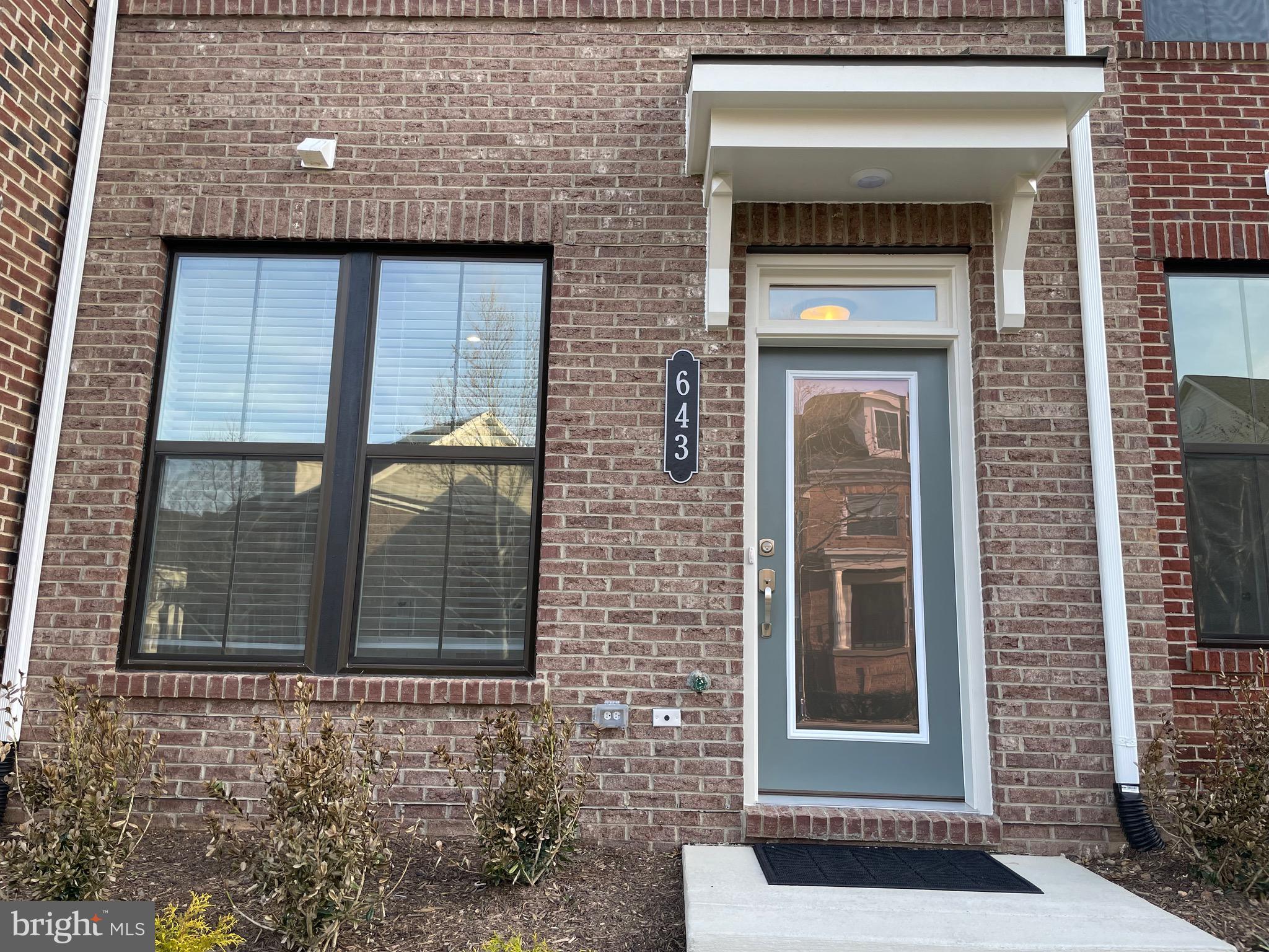 643 BELMONT BAY DRIVE