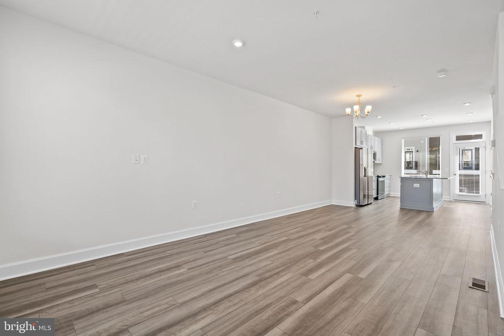 643 BELMONT BAY DRIVE