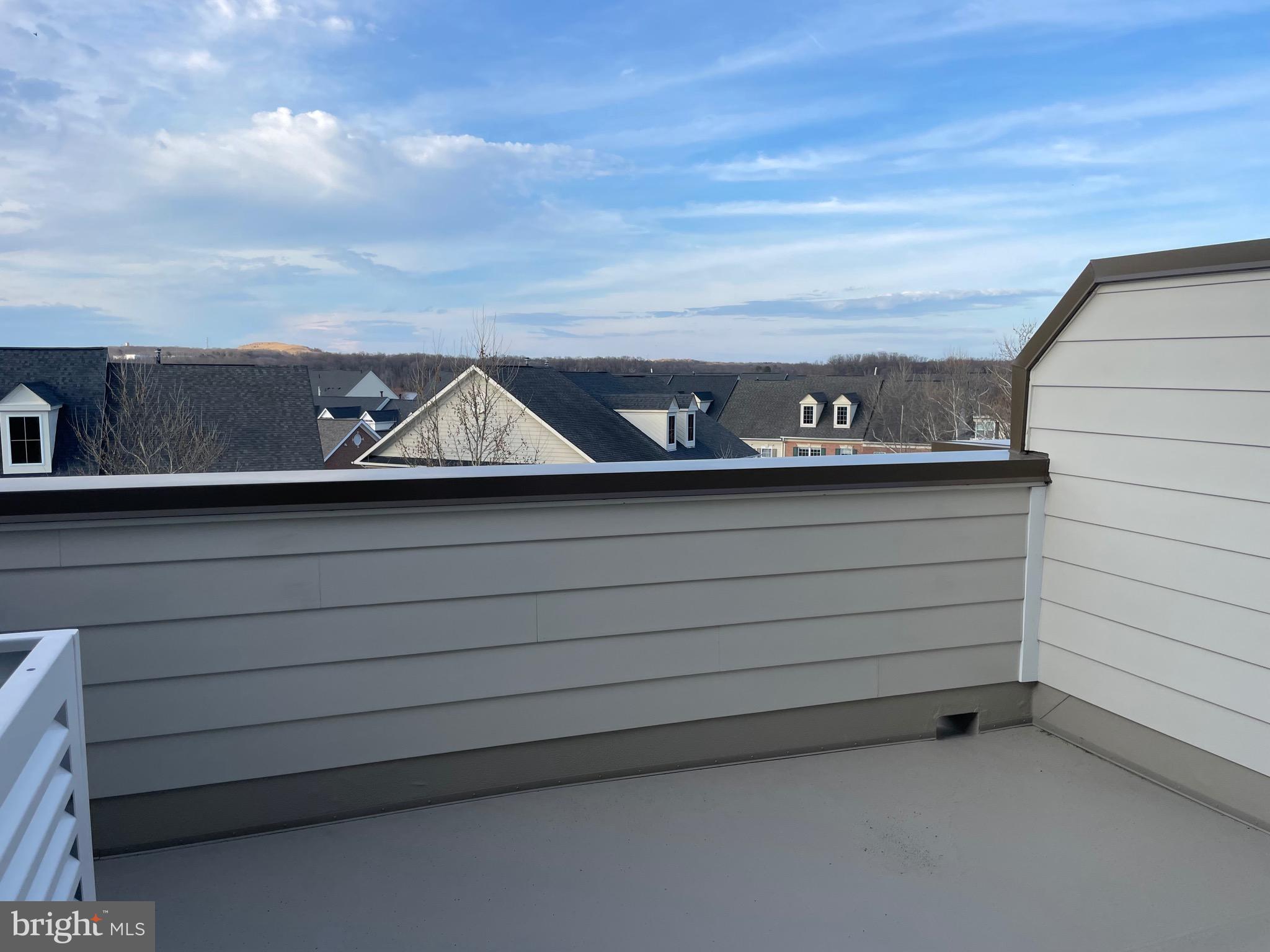 643 BELMONT BAY DRIVE