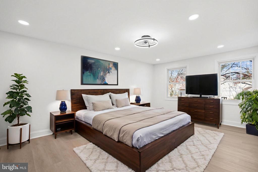 4178 WATERWAY DRIVE