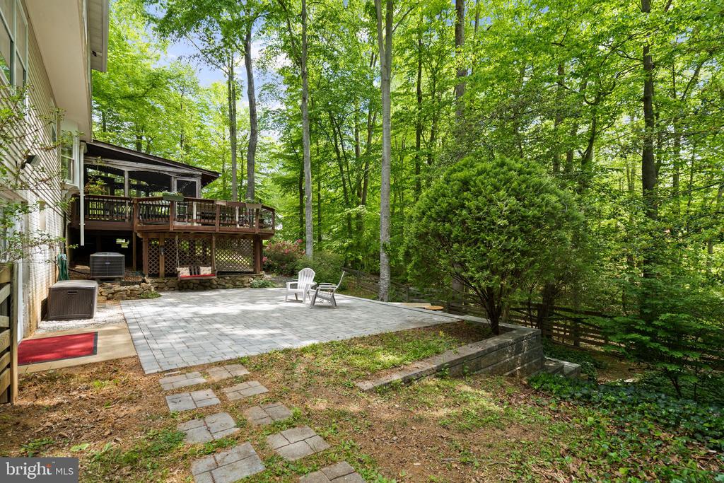 11913 FALLING CREEK DRIVE