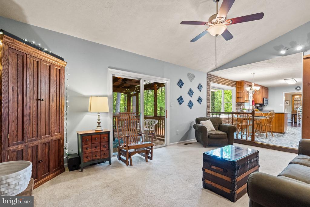 11913 FALLING CREEK DRIVE