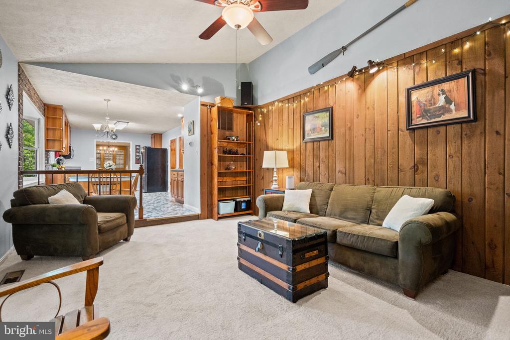 11913 FALLING CREEK DRIVE