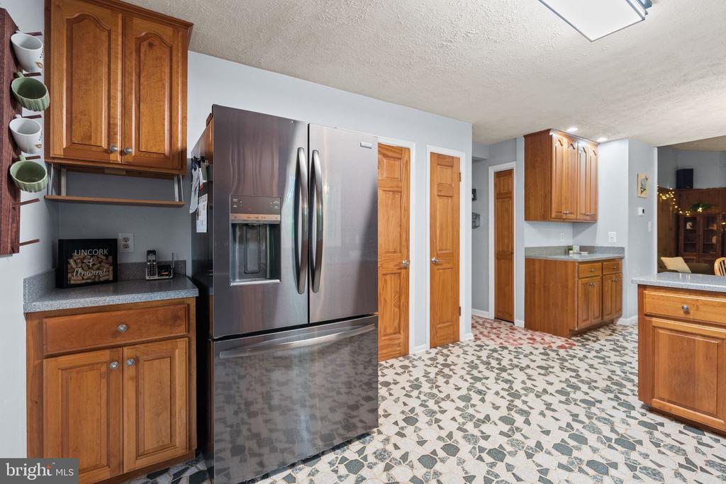 11913 FALLING CREEK DRIVE