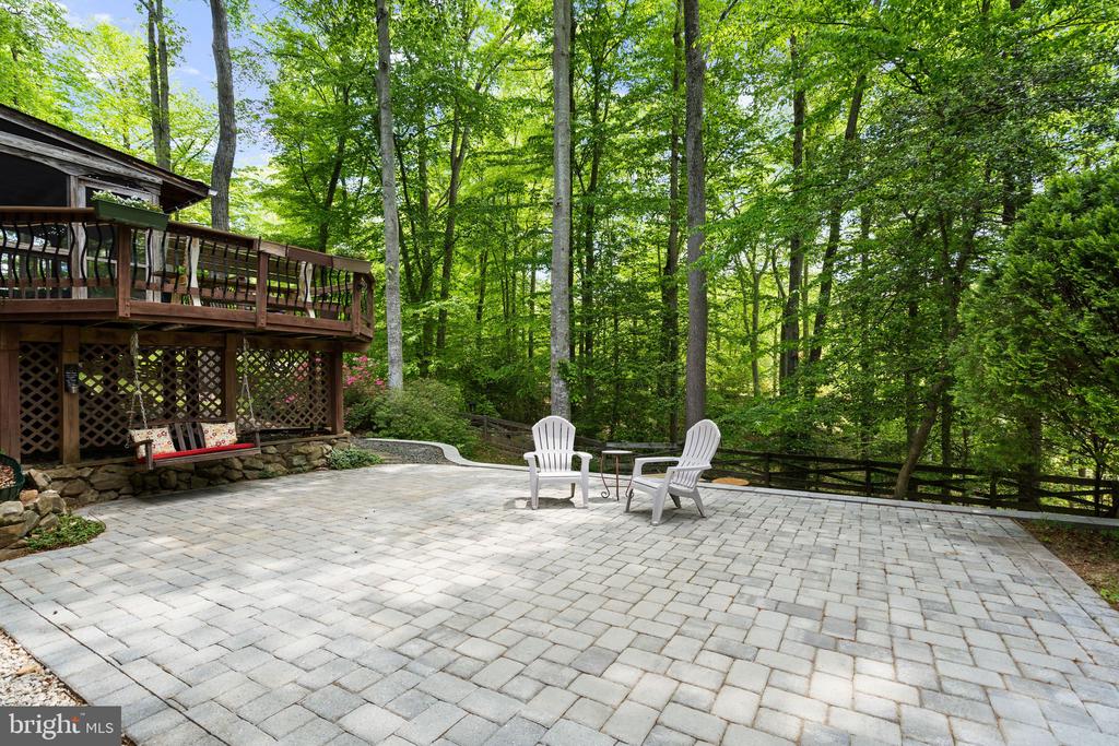 11913 FALLING CREEK DRIVE