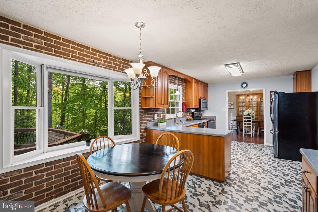 11913 FALLING CREEK DRIVE