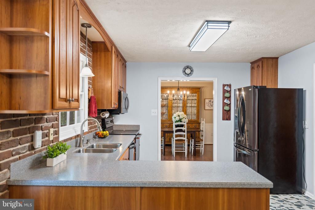 11913 FALLING CREEK DRIVE