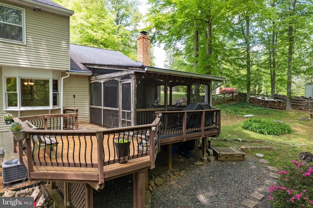 11913 FALLING CREEK DRIVE