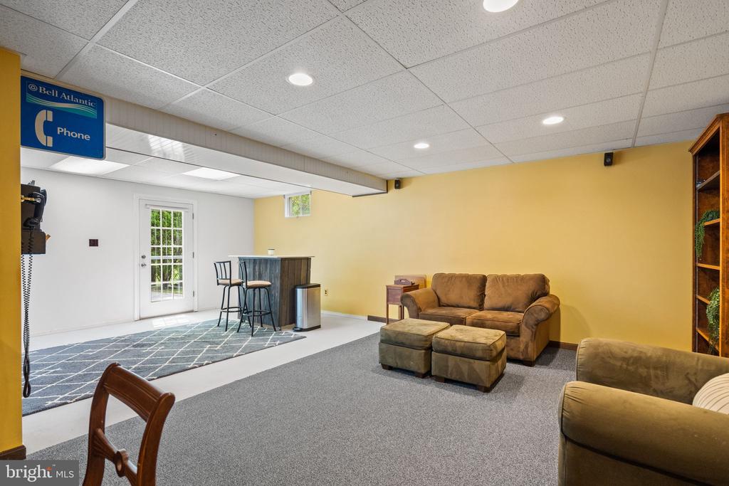 11913 FALLING CREEK DRIVE