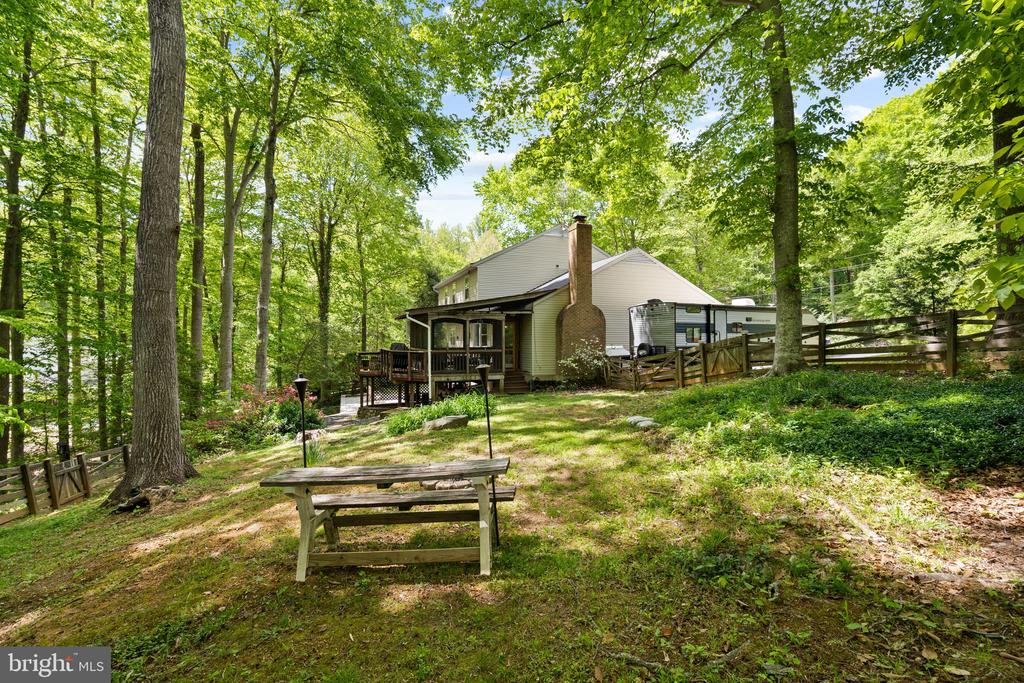 11913 FALLING CREEK DRIVE