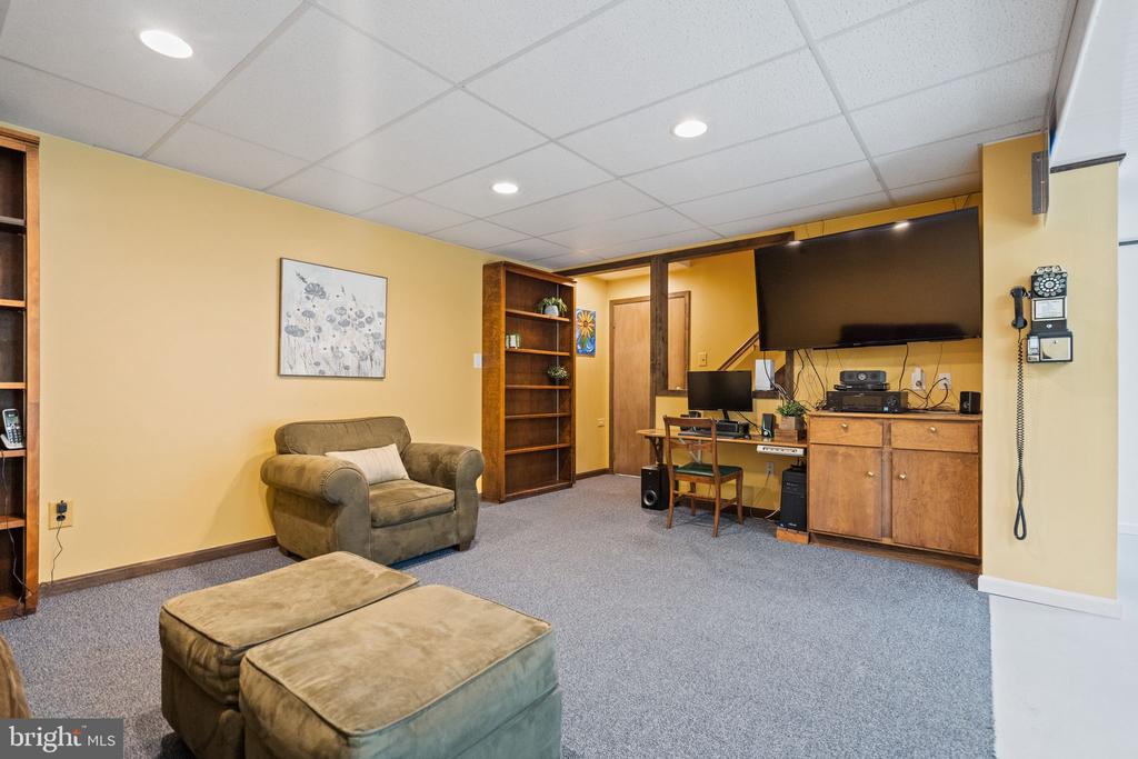 11913 FALLING CREEK DRIVE