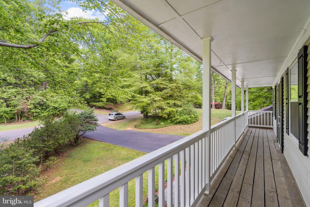 11913 FALLING CREEK DRIVE