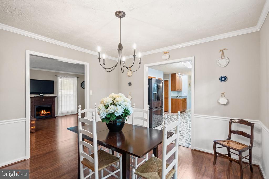 11913 FALLING CREEK DRIVE