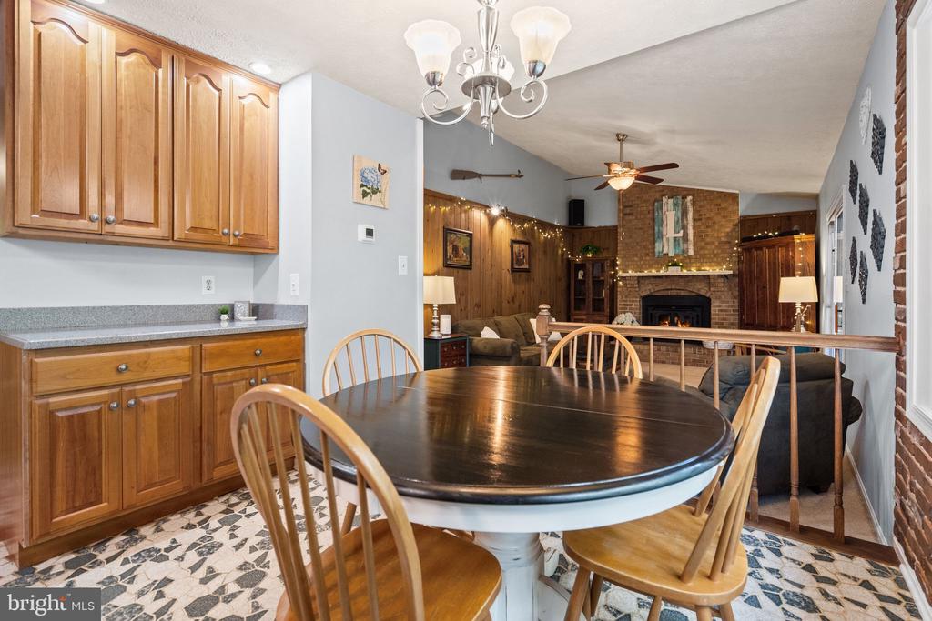 11913 FALLING CREEK DRIVE