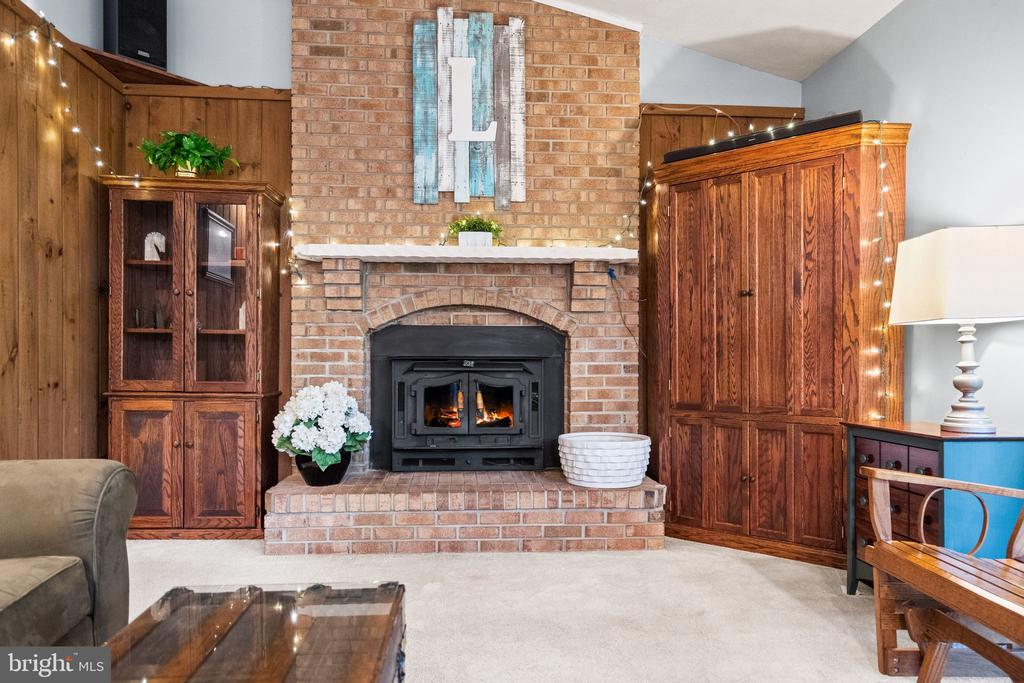 11913 FALLING CREEK DRIVE