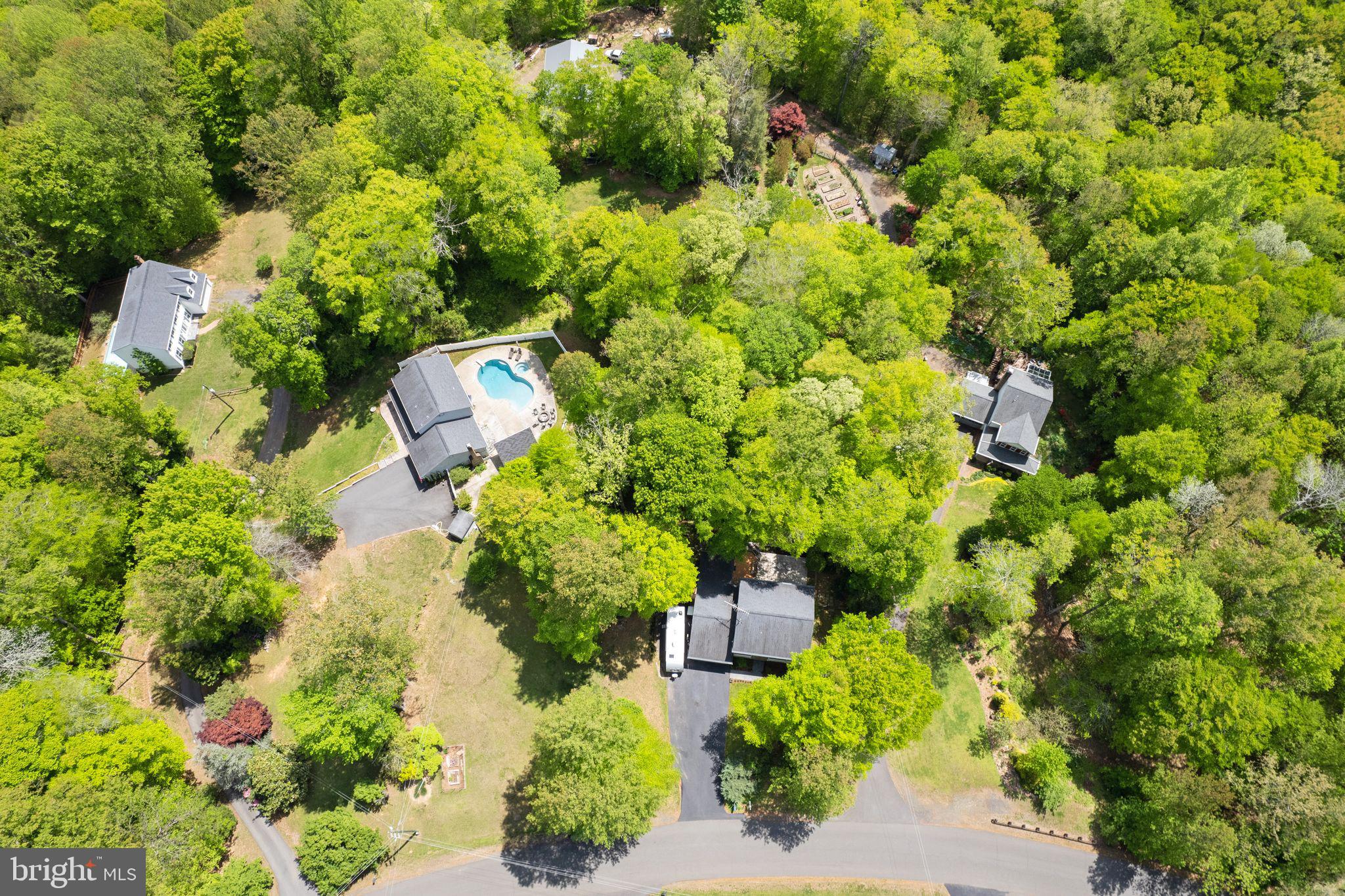 11913 FALLING CREEK DRIVE