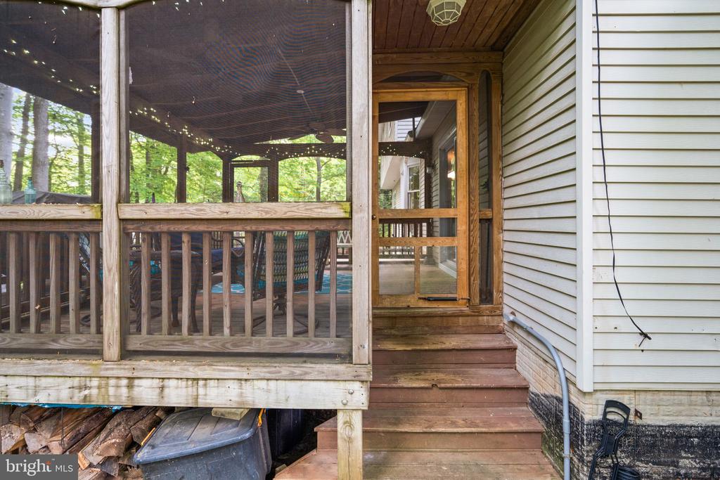 11913 FALLING CREEK DRIVE