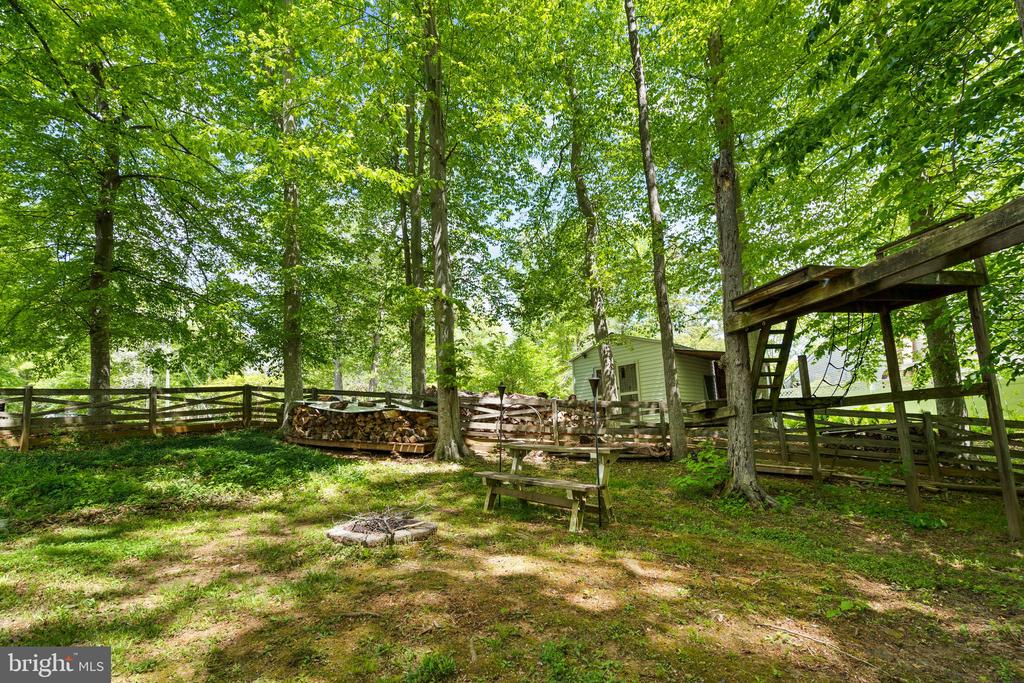 11913 FALLING CREEK DRIVE