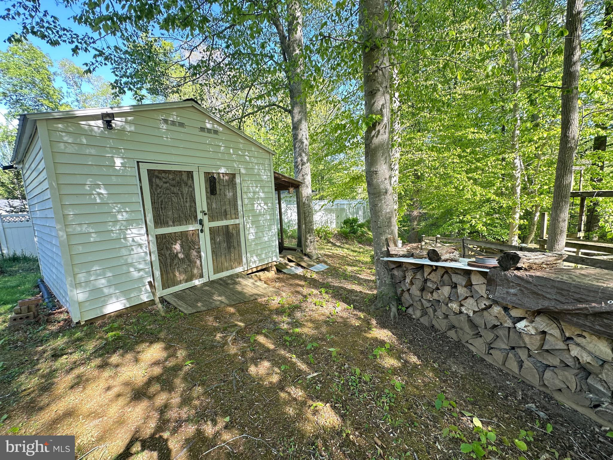 11913 FALLING CREEK DRIVE