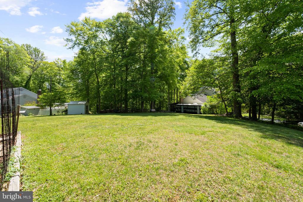 11913 FALLING CREEK DRIVE
