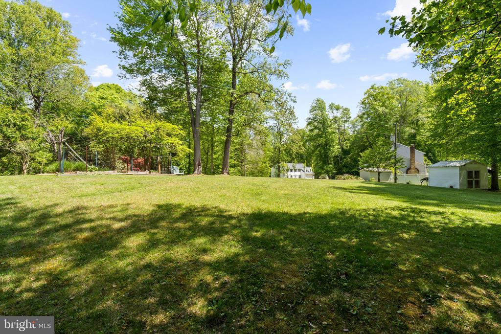 11913 FALLING CREEK DRIVE