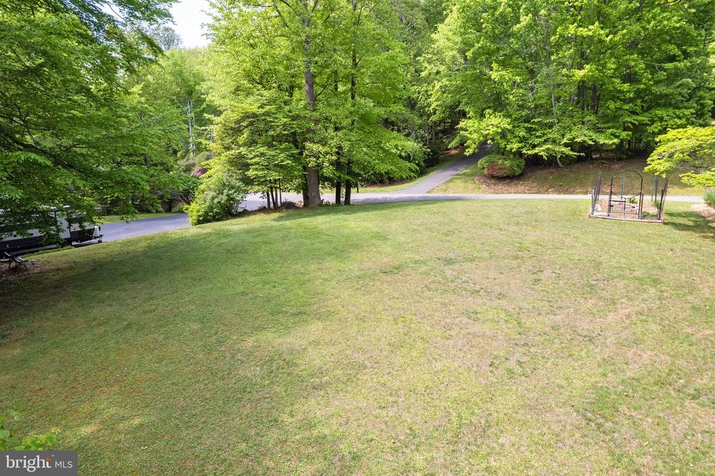11913 FALLING CREEK DRIVE