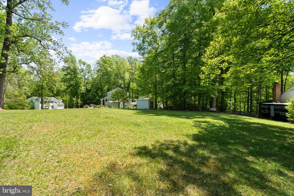 11913 FALLING CREEK DRIVE