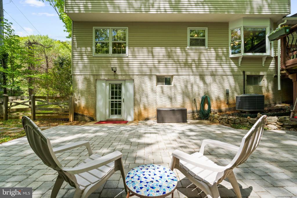 11913 FALLING CREEK DRIVE
