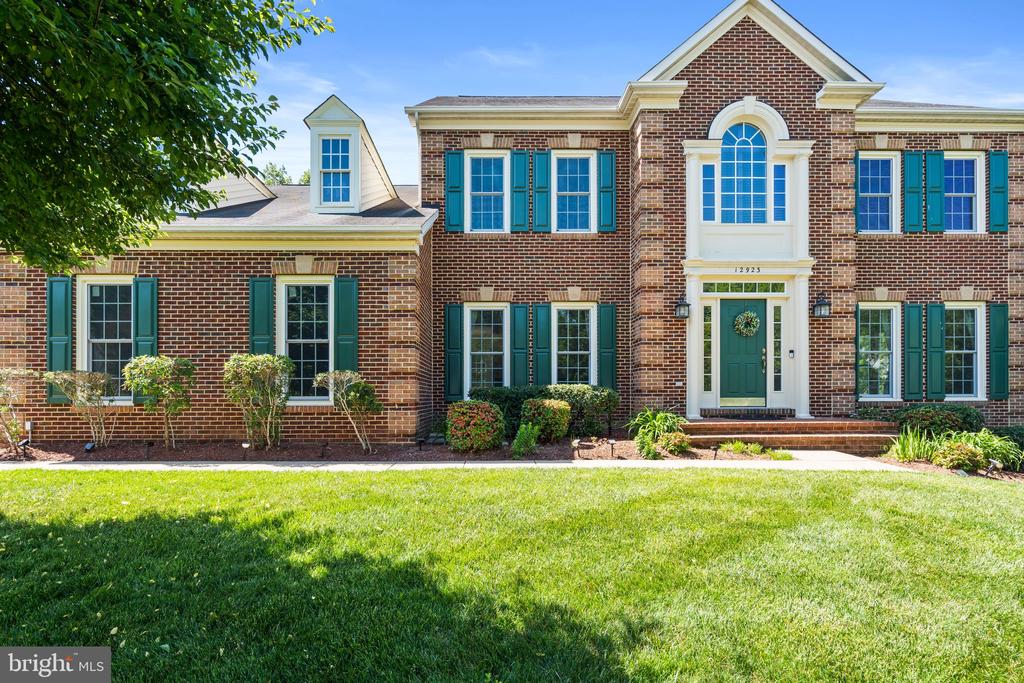12923 CHAMPLAIN DRIVE