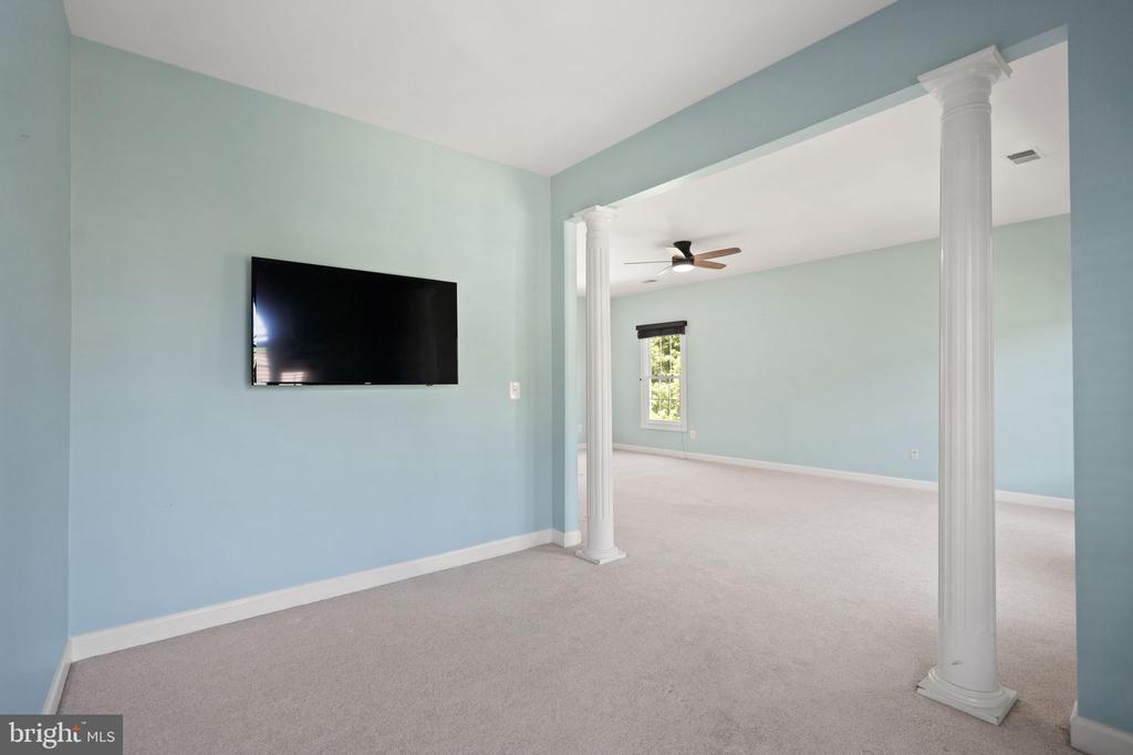 12923 CHAMPLAIN DRIVE