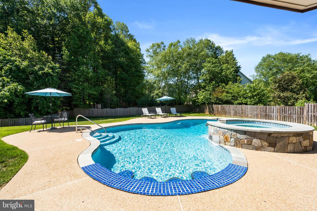 12923 CHAMPLAIN DRIVE