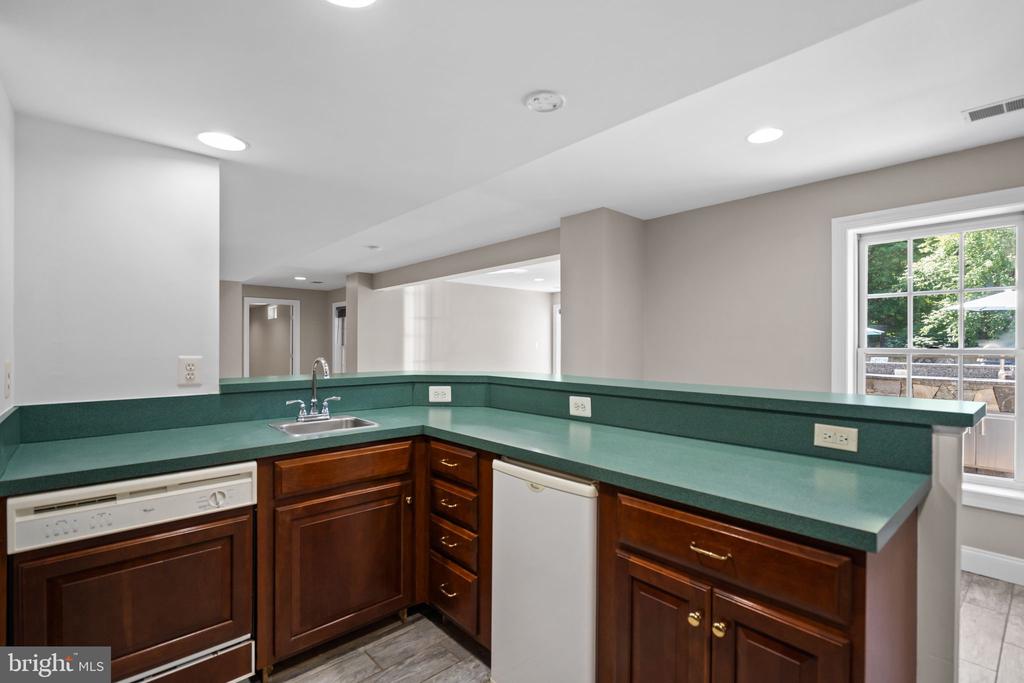 12923 CHAMPLAIN DRIVE