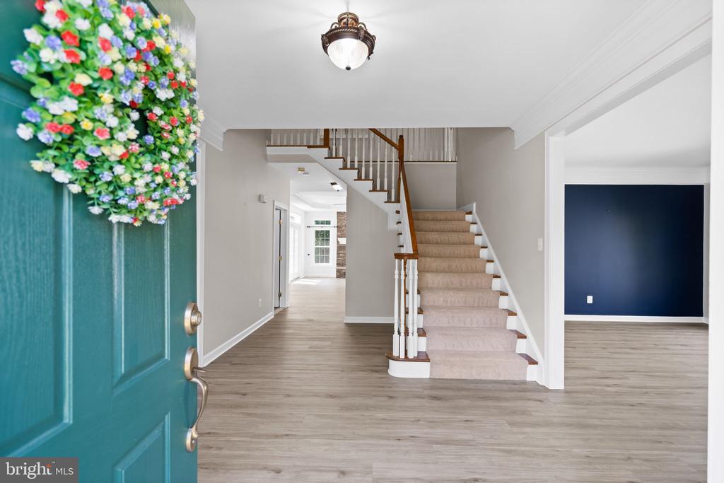 12923 CHAMPLAIN DRIVE