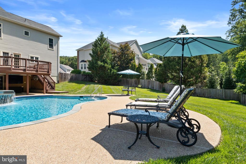 12923 CHAMPLAIN DRIVE