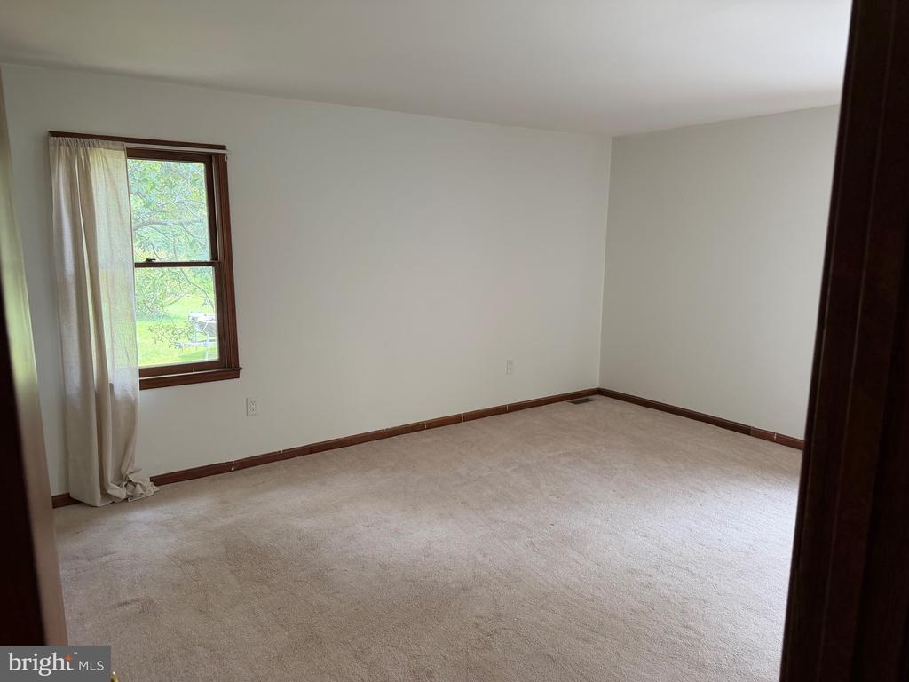 11107 BURWELL ROAD