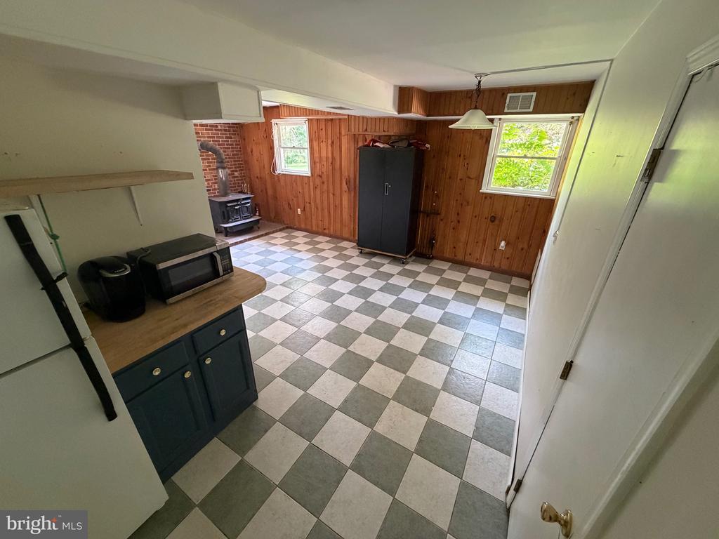 11107 BURWELL ROAD