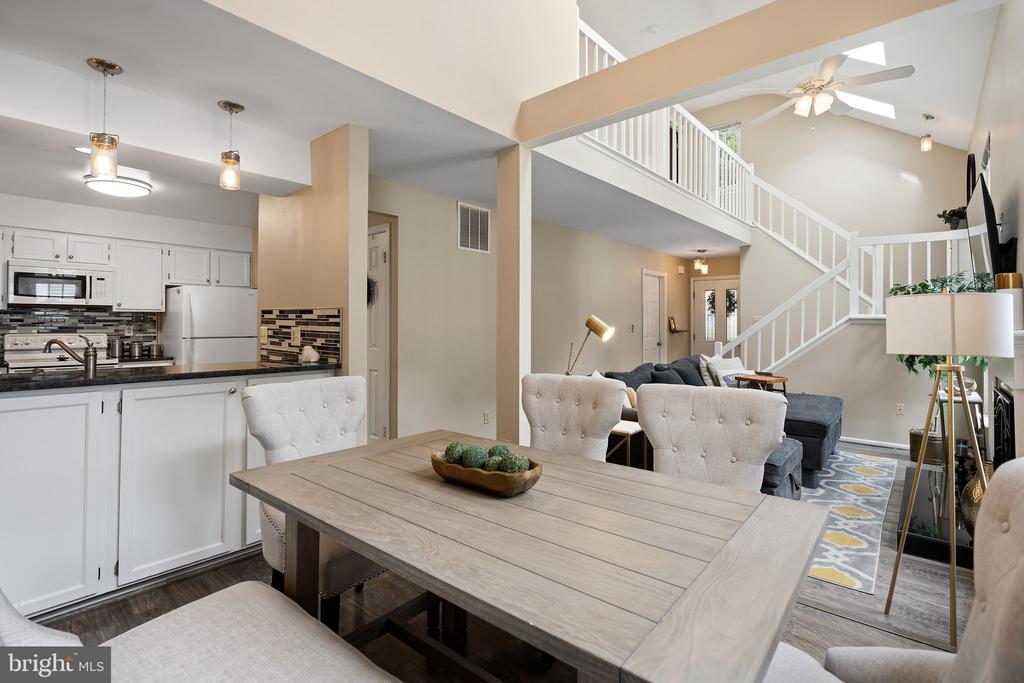 3079 FENNEGAN COURT