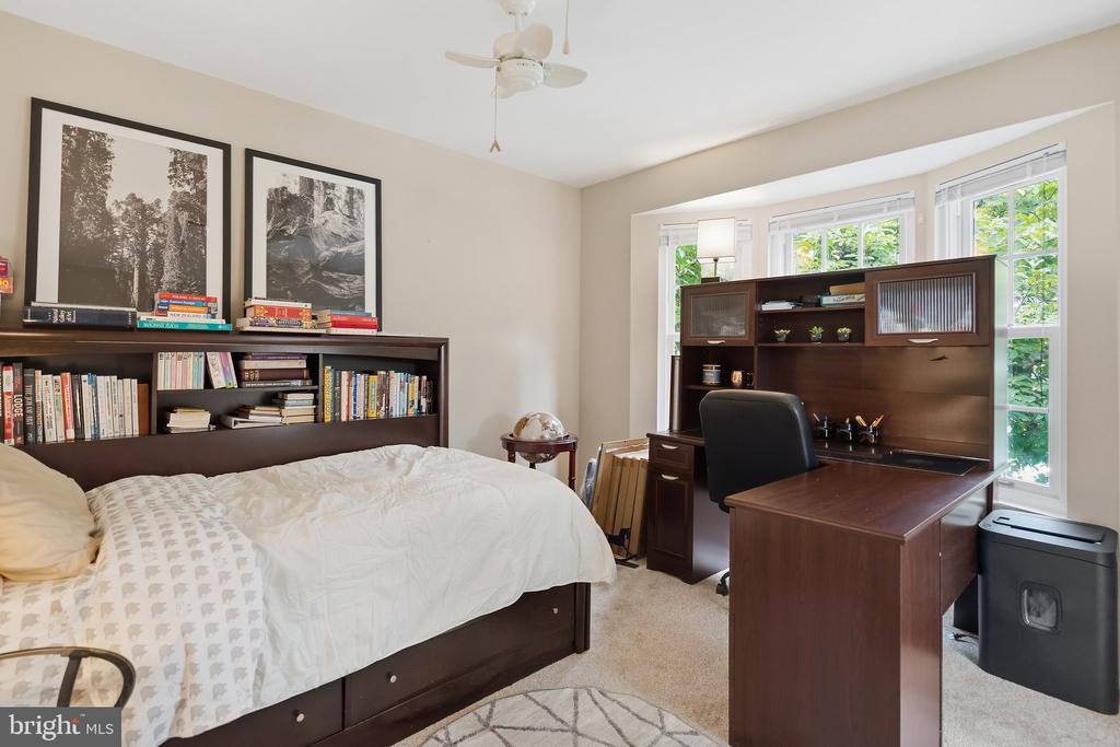 3079 FENNEGAN COURT