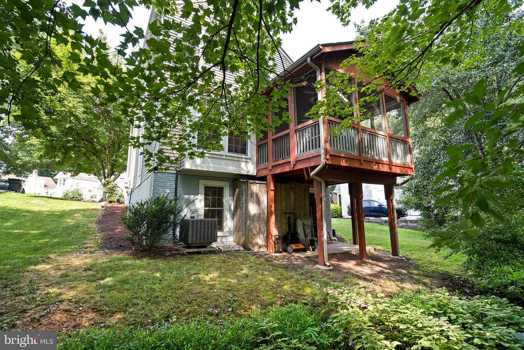 3079 FENNEGAN COURT