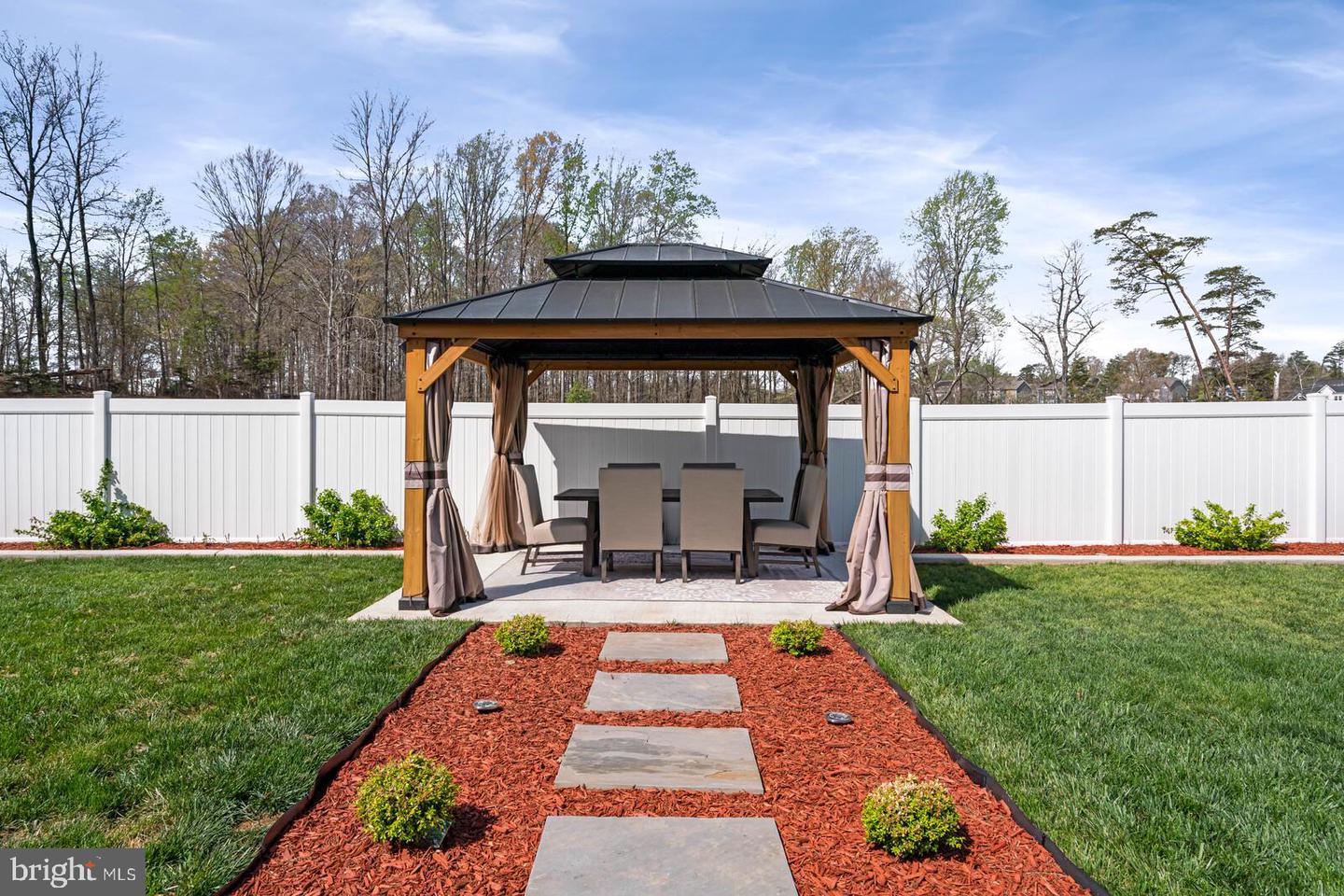 33 Liberty Knolls Dr