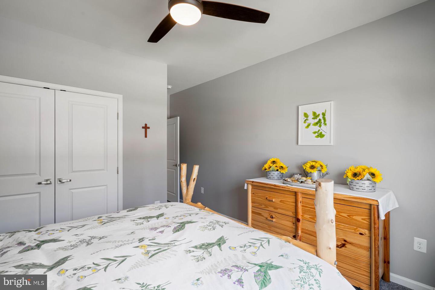 33 Liberty Knolls Dr