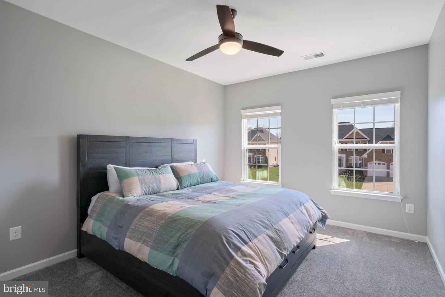 33 Liberty Knolls Dr