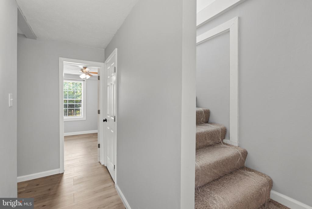 1529 MOUNTAIN VIEW ROAD